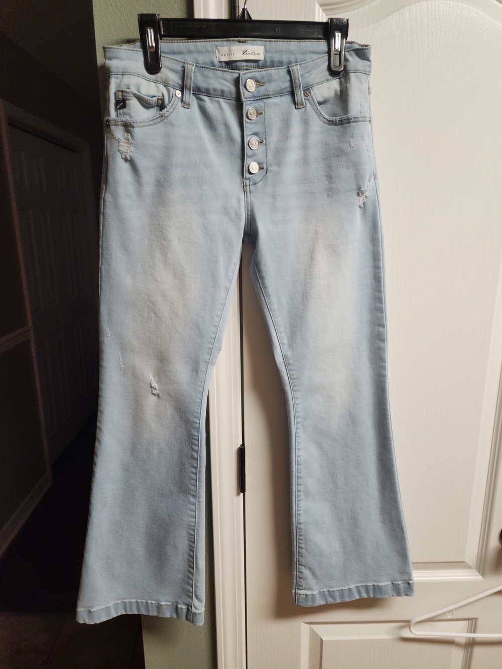 KanCan Petite  Light Wash Women's Button-Fly Jeans